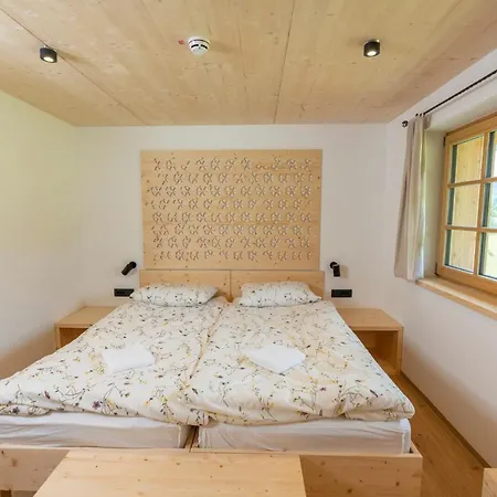 Planinska Koca Na Uskovnici Hotel Srednja Vas v Bohinju Exterior photo